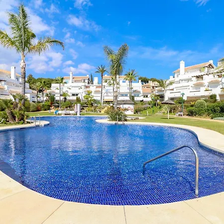 Beachfront - Los Monteros Palm Beach Apartment *